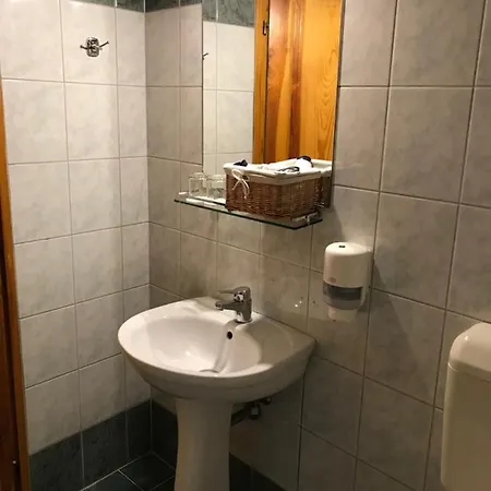 Il Gallo Nero - Fekete Kakas Etterem Es Panzio Pensionat 2*